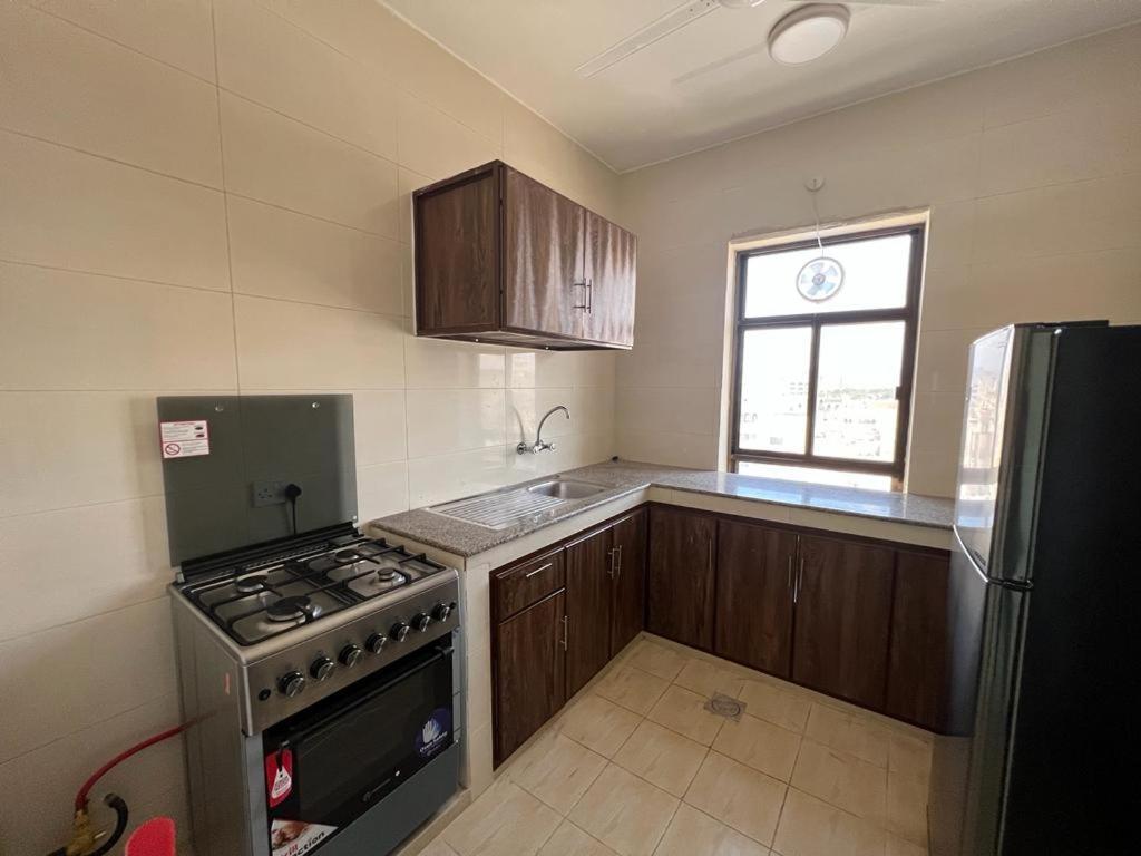 Golden Seasons Furnished Apartment 6 Salalah Exteriör bild